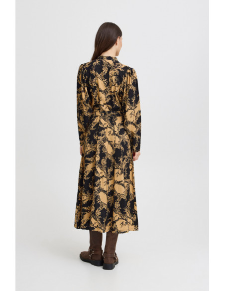 Robe UTTARA