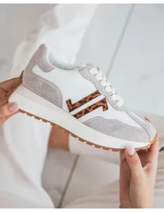 Basket léopard à lacets