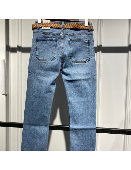 Jean STRAIGHT
