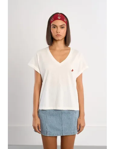 T-shirt avec broderies cœurs